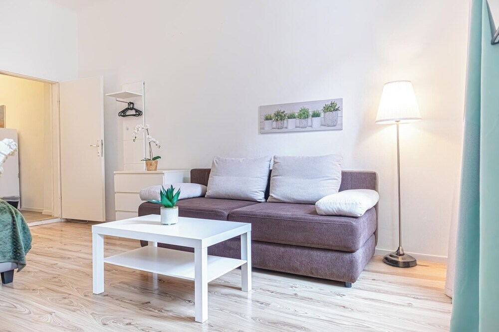 Modern 2BR Apt Near Westbahnhof