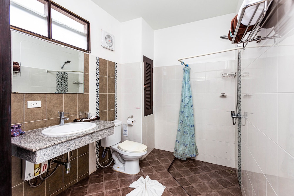 Phuket Monaburi Boutique Hotel