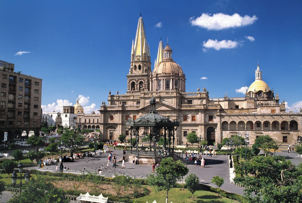 avid hotel Guadalajara Aeropuerto Norte by IHG