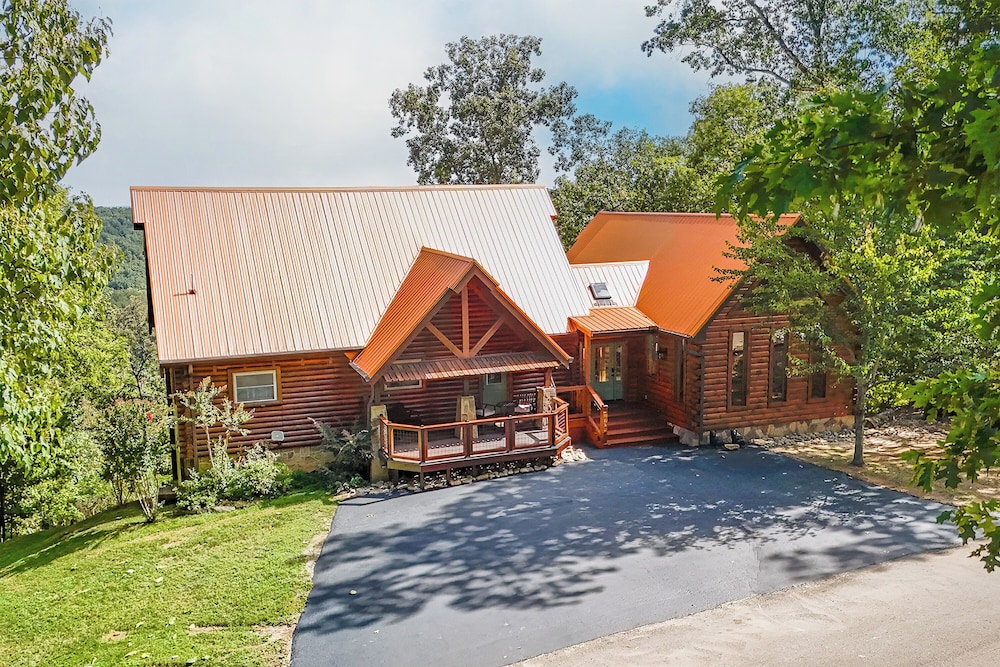 Psalm 2705 - Three Bedroom Cabin view 4