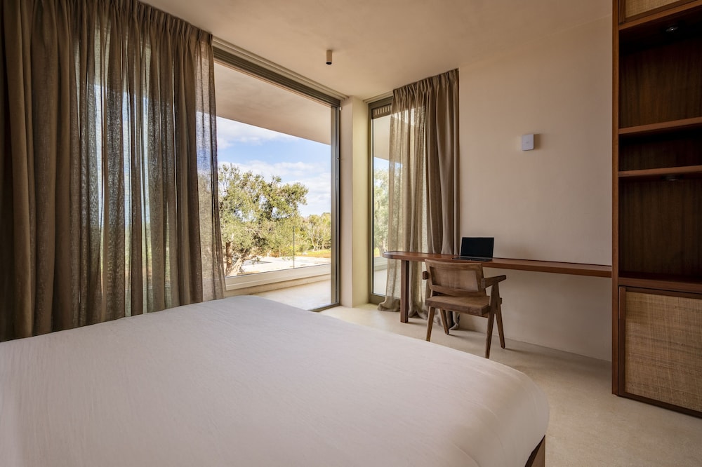 Botanico Villa & Suites