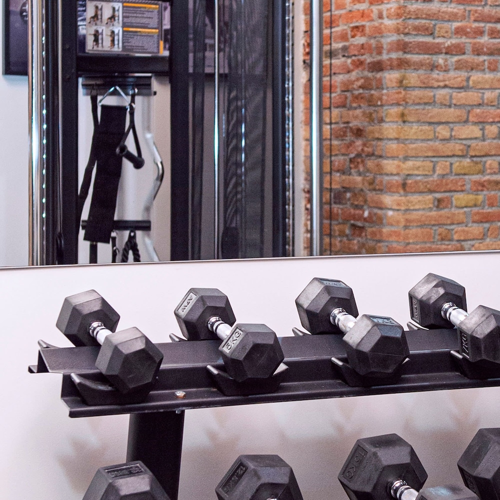 The Roger Terrace 2BR With Pool gym in Barcelona