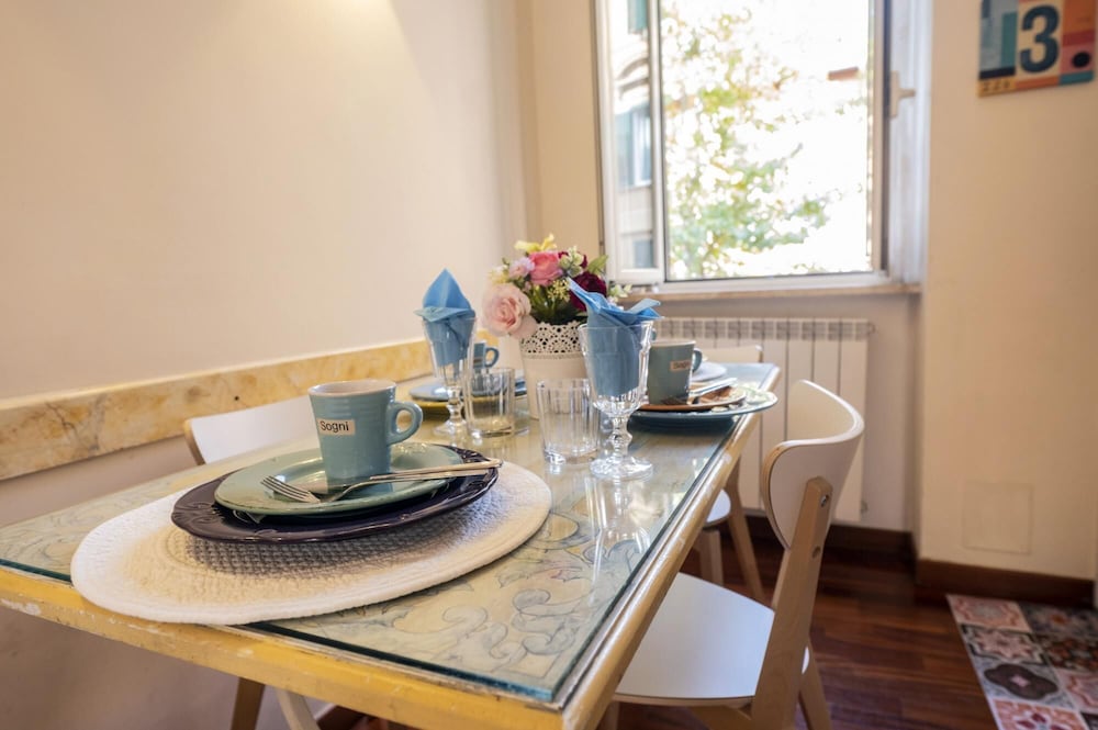 Colosseum 2BR Elegance and Charm