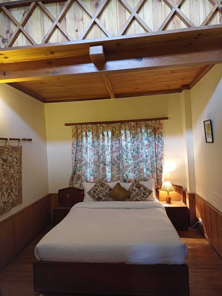 Rosastays Nainital