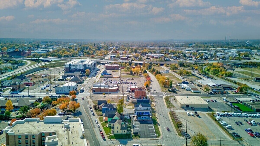 Indy Stadium Villas 711 L