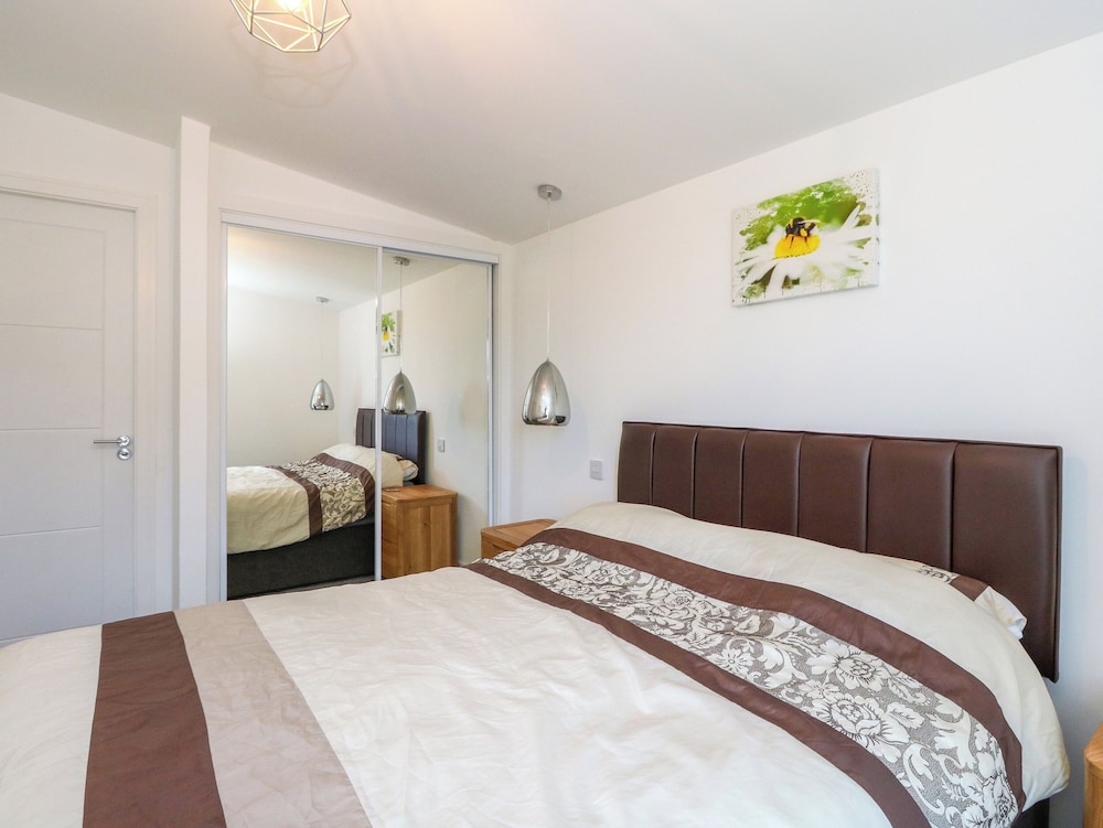 6 Strathtay Lodges