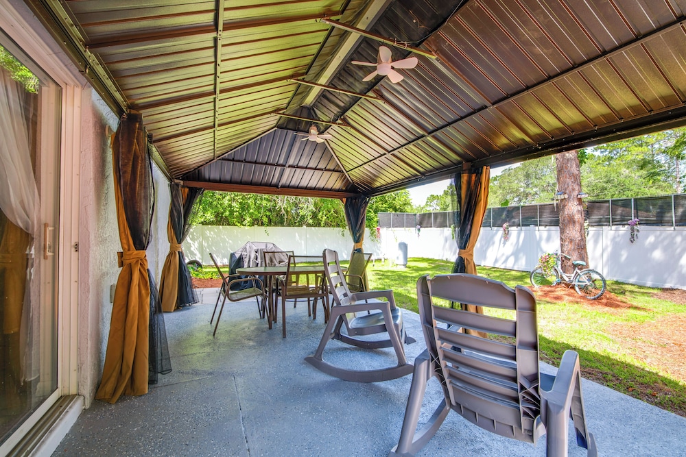 8 Mi to Silver Springs: Tranquil Home w/ Gazebo