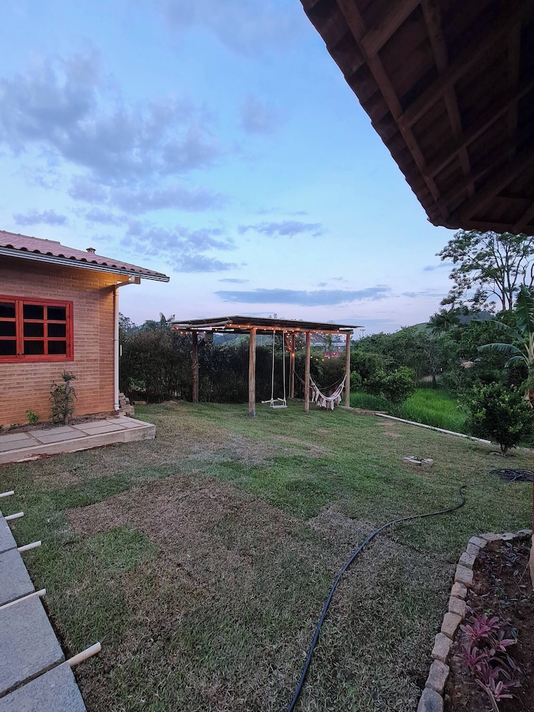 Hospedagem Casa Do Chapéu Caparaó - Cabana Estrela