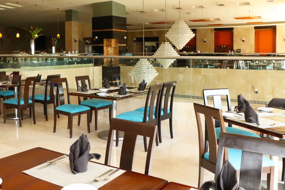 Villahermosa Vacations - Holiday Inn Villahermosa Aeropuerto, an IHG Hotel - Property Image 7