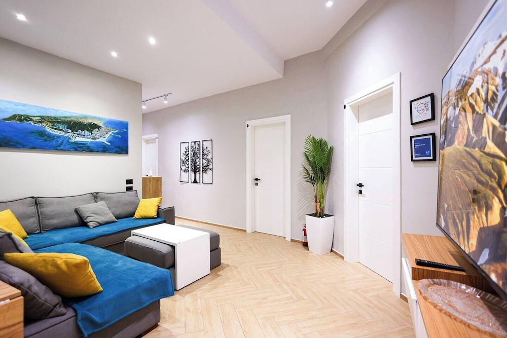 Grandstay Central 101