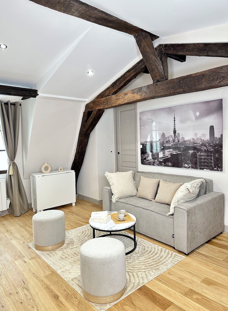 1595 Chapon