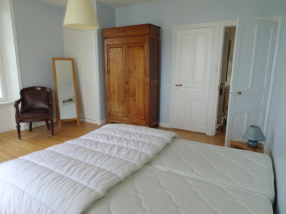 Villa With Direct Access to the Beach view 4