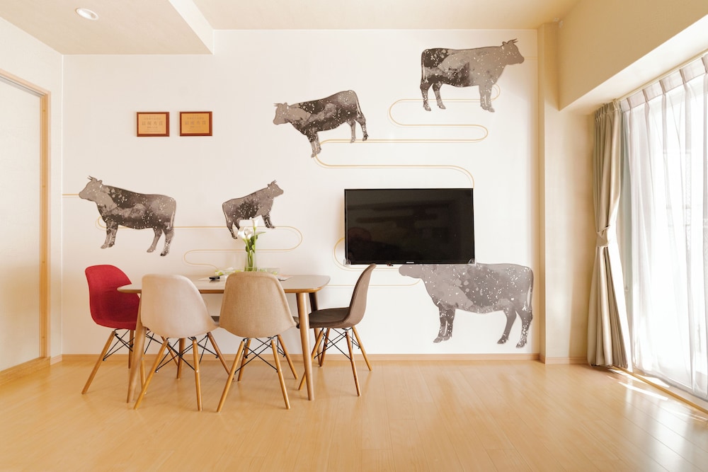 V Boutique House