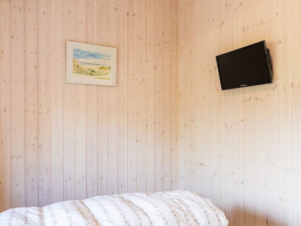 6 Person Holiday Home in Henne view 4