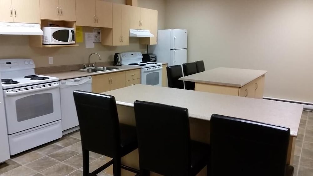 Riverview Suites