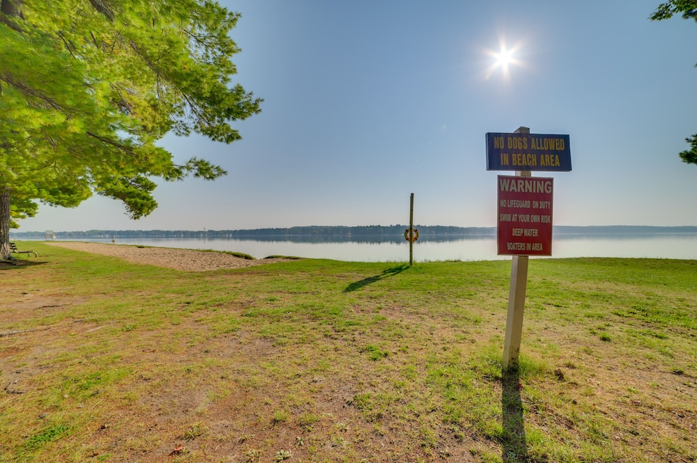 Cozy Otsego Lake Cabin: < 1 Mi to Sandy Beach! view 3