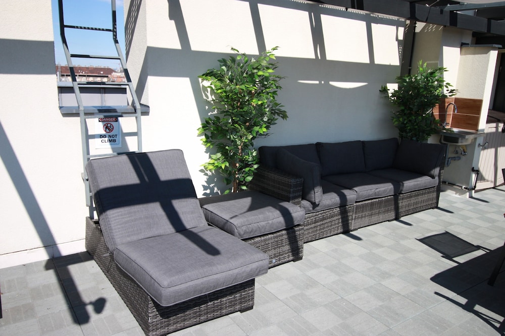 Budapest Easy Flat - Penthouse Basilica
