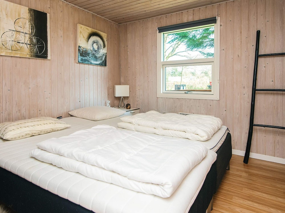 6 Person Holiday Home in Ansager