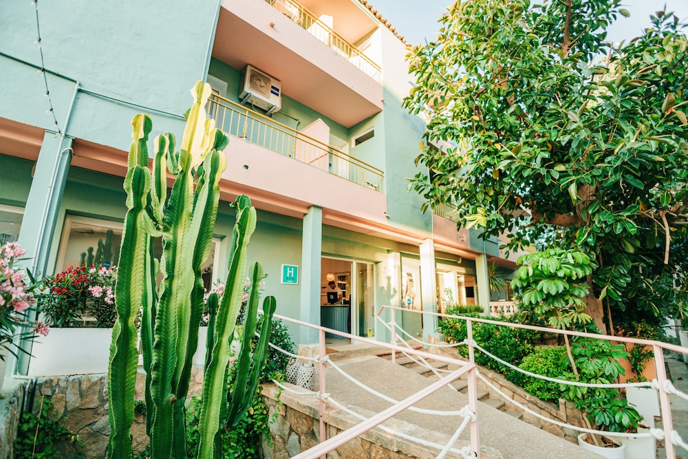 Hotel 4U Miranda - Adults Only - Image 1