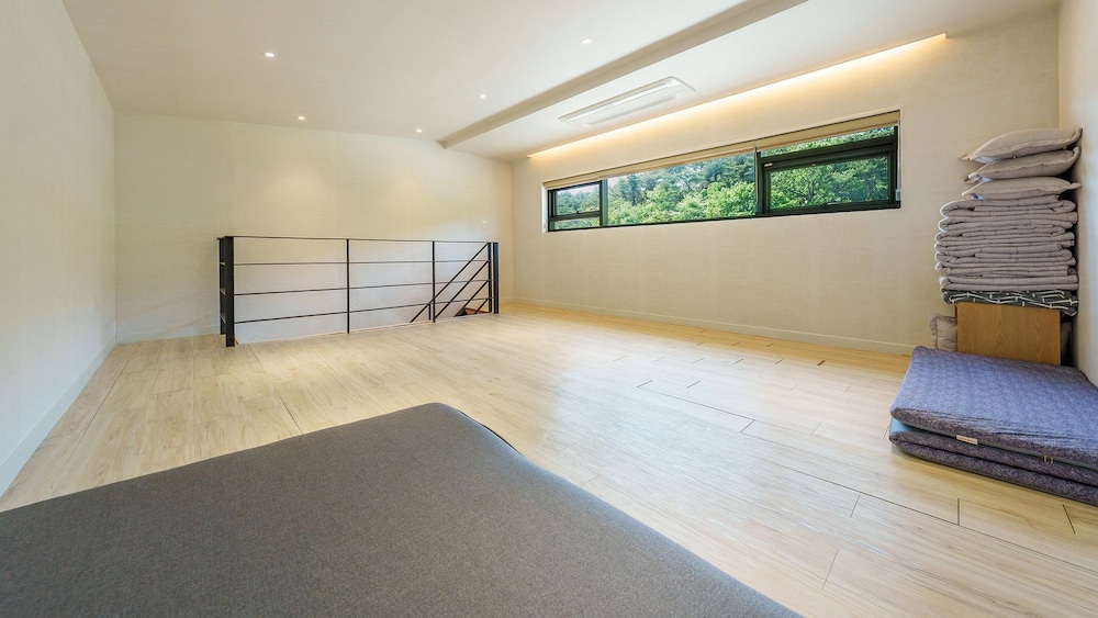 Gyeongju Ain Kids Pool Villa