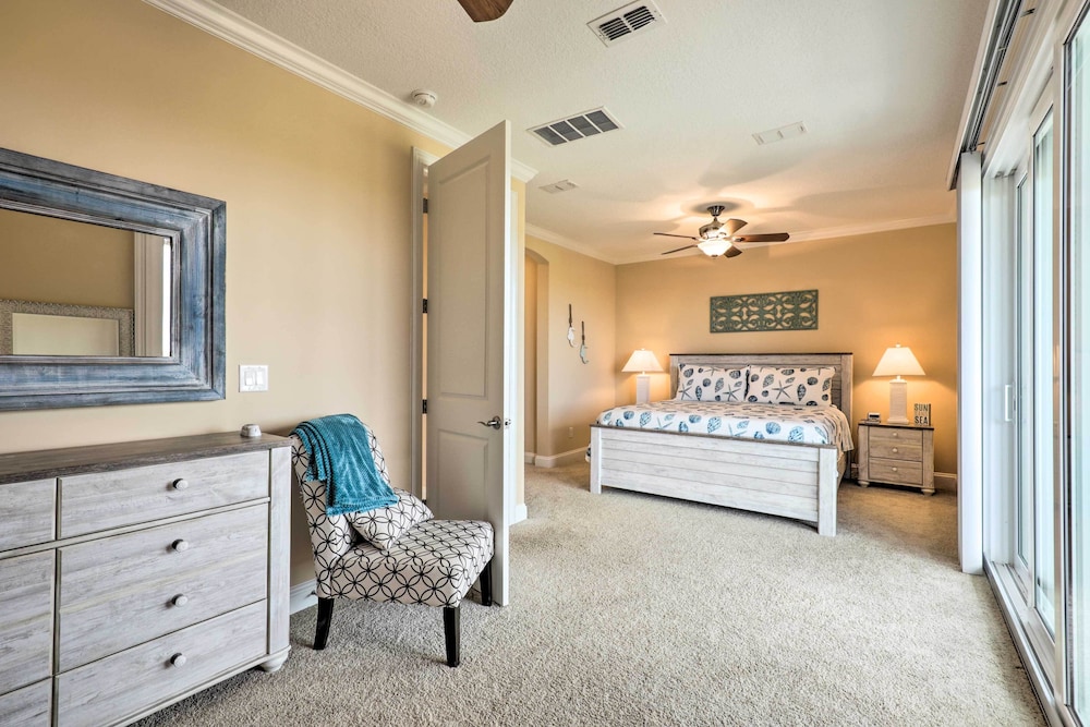 Spacious St Augustine Retreat: Walk to Beach view 4