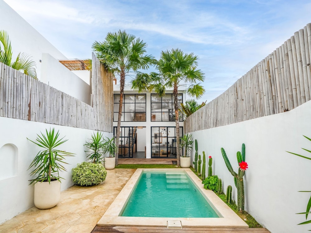 The Soho Loft by Pertama Management