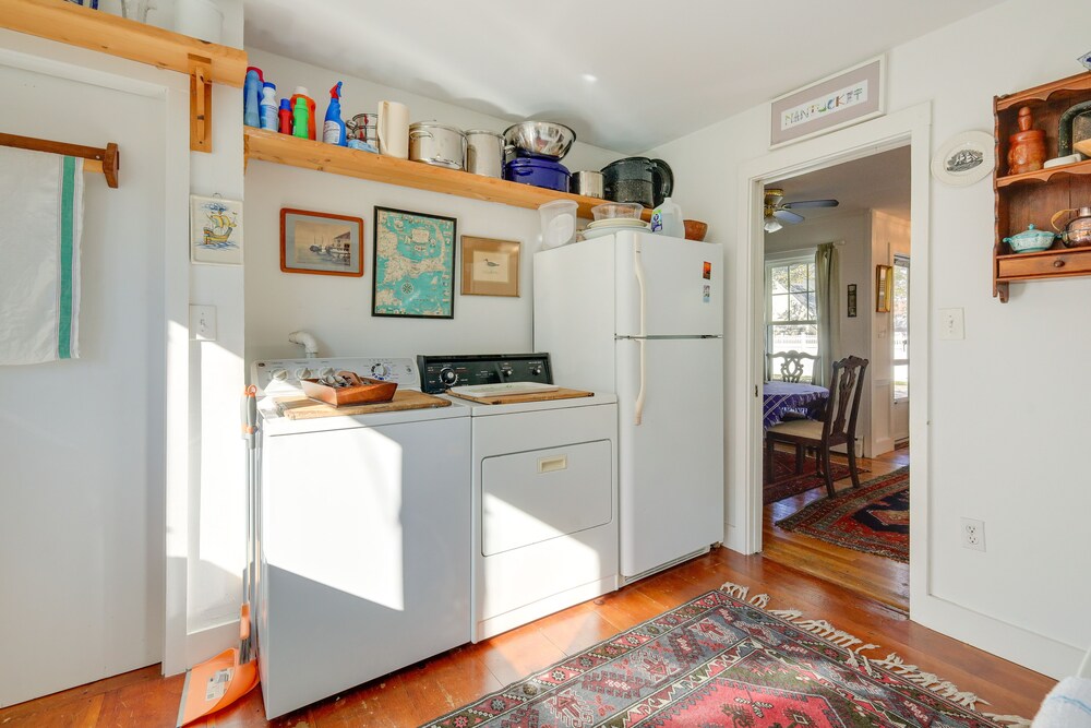 Cape Cod Home: Walk to Beach & Main St Hyannis!