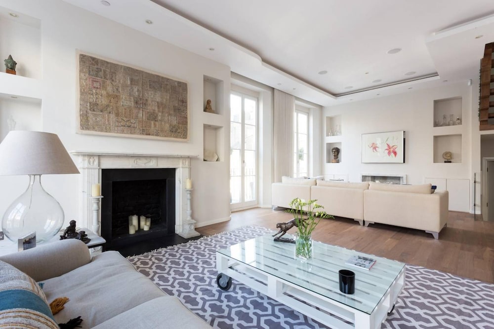 Spectacular Unique 4bed House in Pimlico