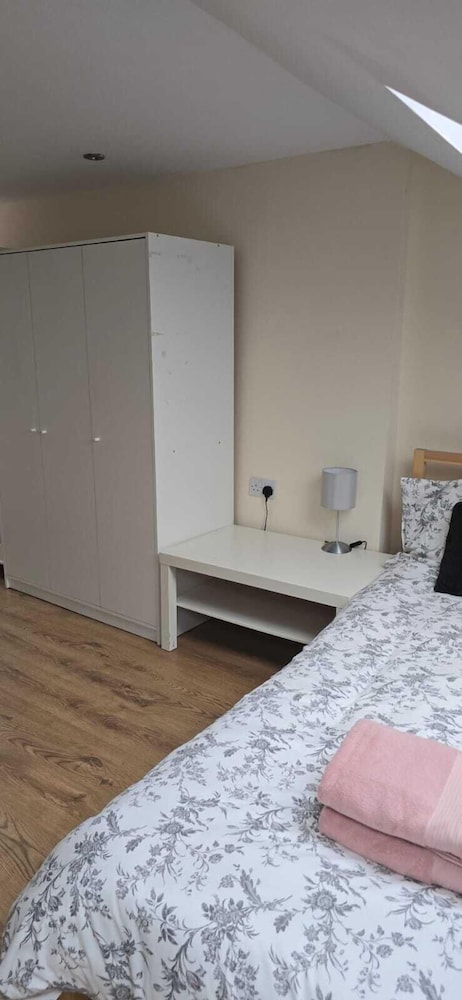 Private room near Hither Green Station