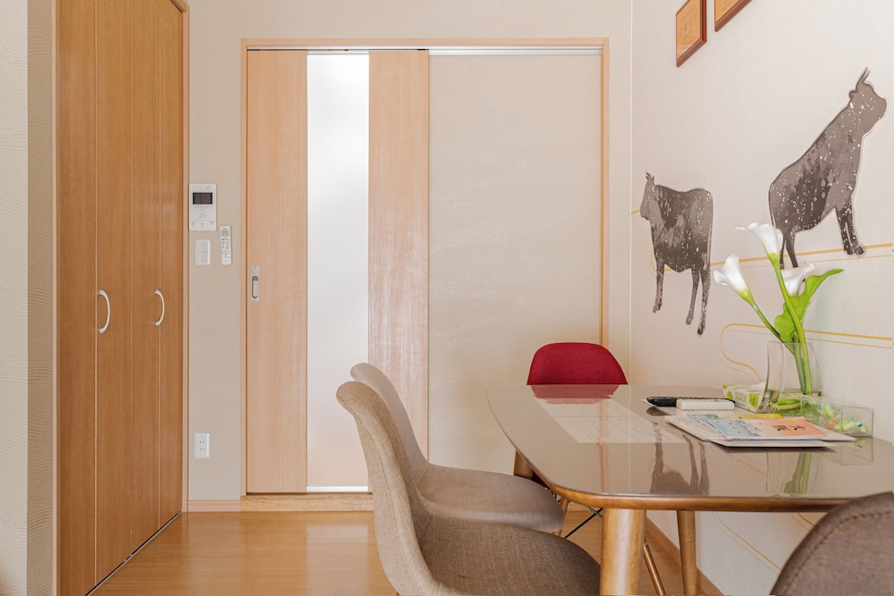 V Boutique House