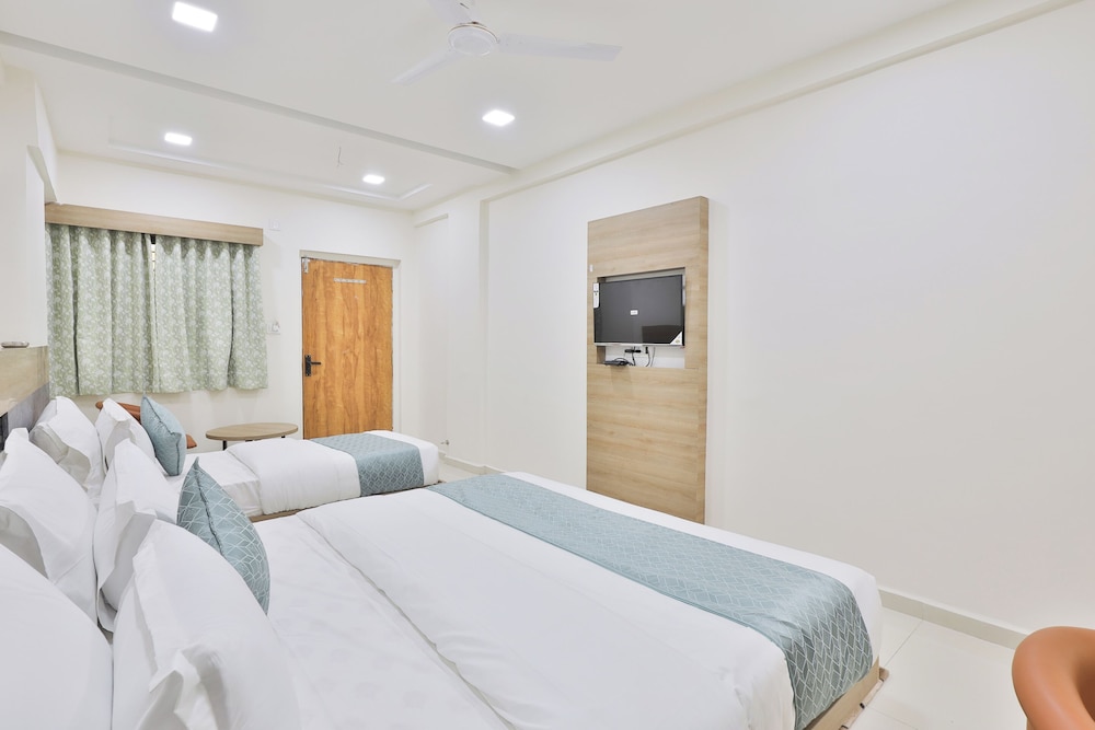 Hotel SR Radhey