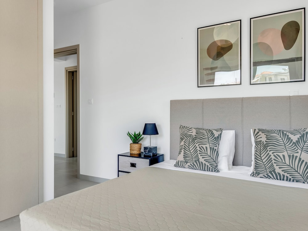 Sanders Elgio - Cute 2-bdr Apt With Balcony view 5