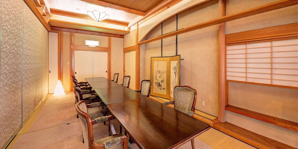 meeting & event spaces