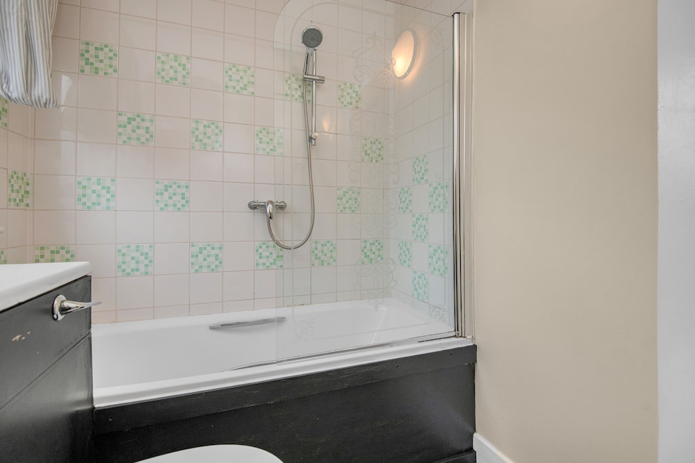 Tony Asga - Coady Apartment