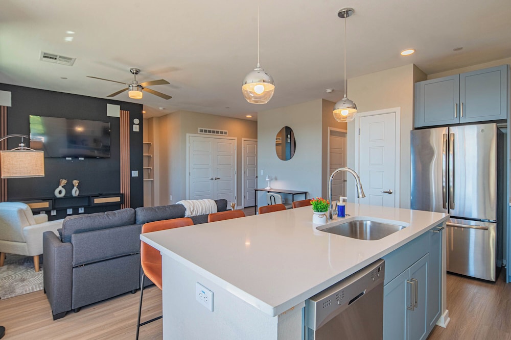 ROVE LIVING/KL - Alta North Central