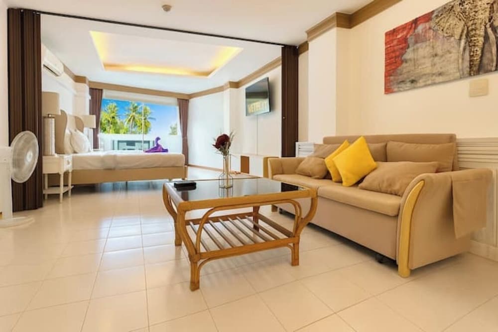 5 Star Resort - Patong Beach - 65m²-olympic Size Swimming Pool, Gym, Spa, Tennis