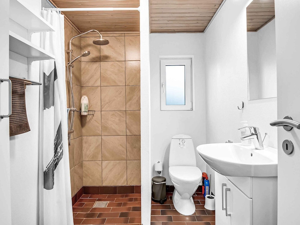 5 Star Holiday Home in Hals