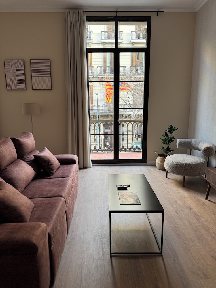 Anais Apartments by gaiarooms