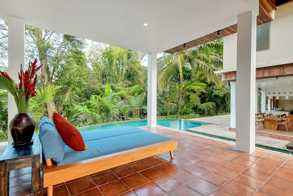 Villa Atas Awan