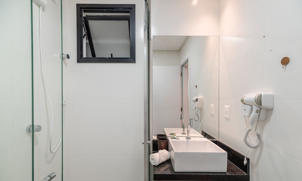 MHF II Apts Variados em Prédio com Vista para o Mar em Itapema