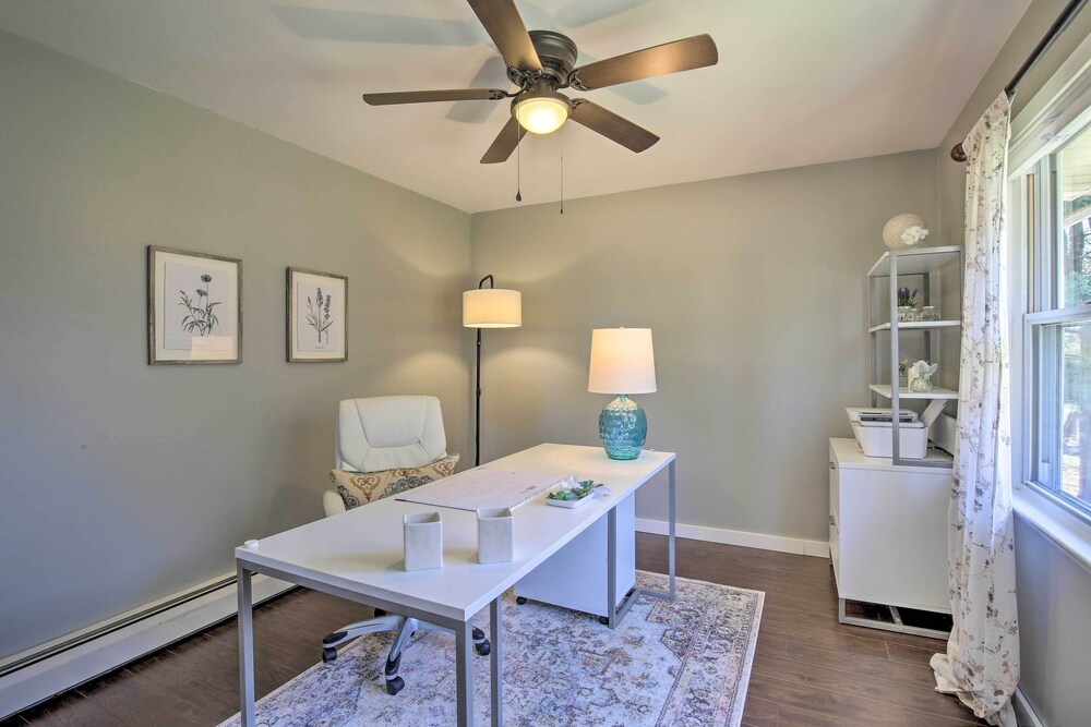 Stylish Pine Plains Home Near Parks Hiking! - Property Image 11