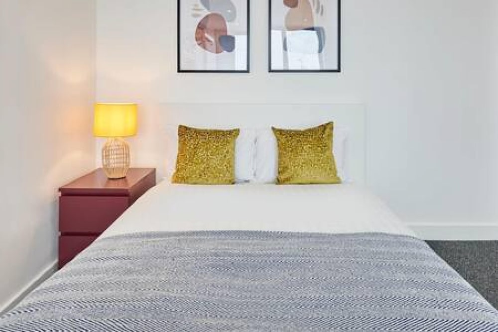 Host Stay The Knight Street Penthouse I