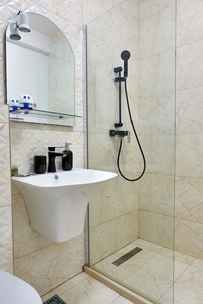 Solis Residence Apartment