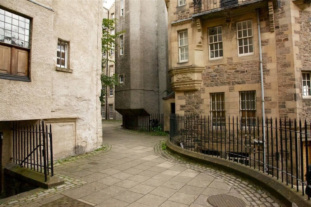 Photo 28