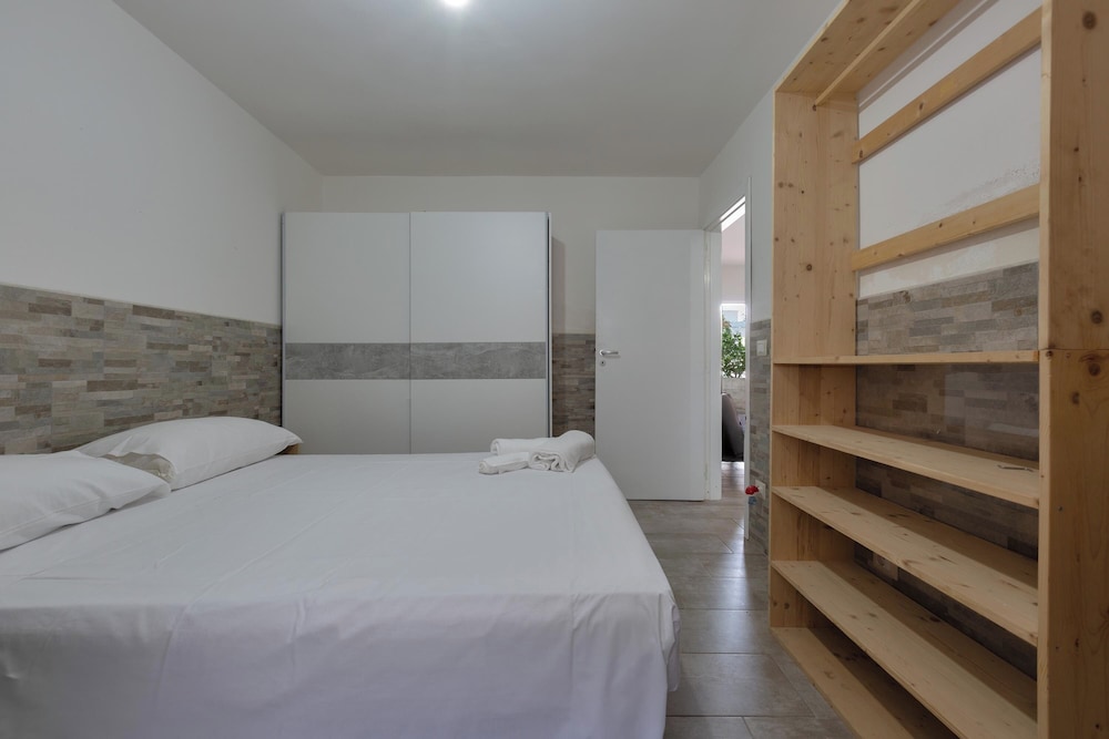 4145 Giusy House by Barbarhouse