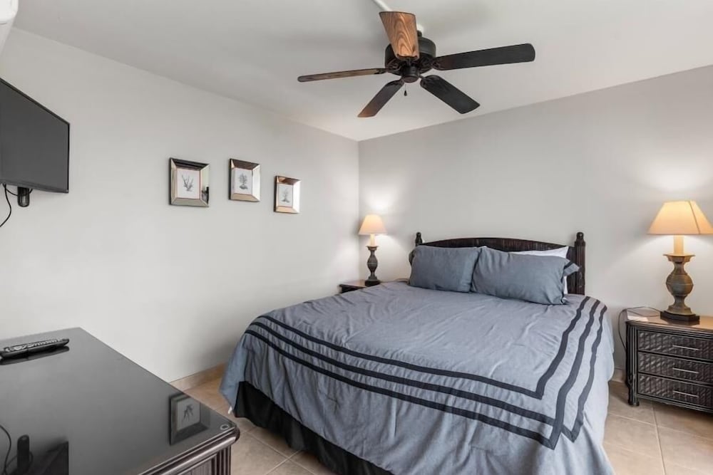Kamaole Nalu, #303 2 Bedroom Condo by RedAwning view 5