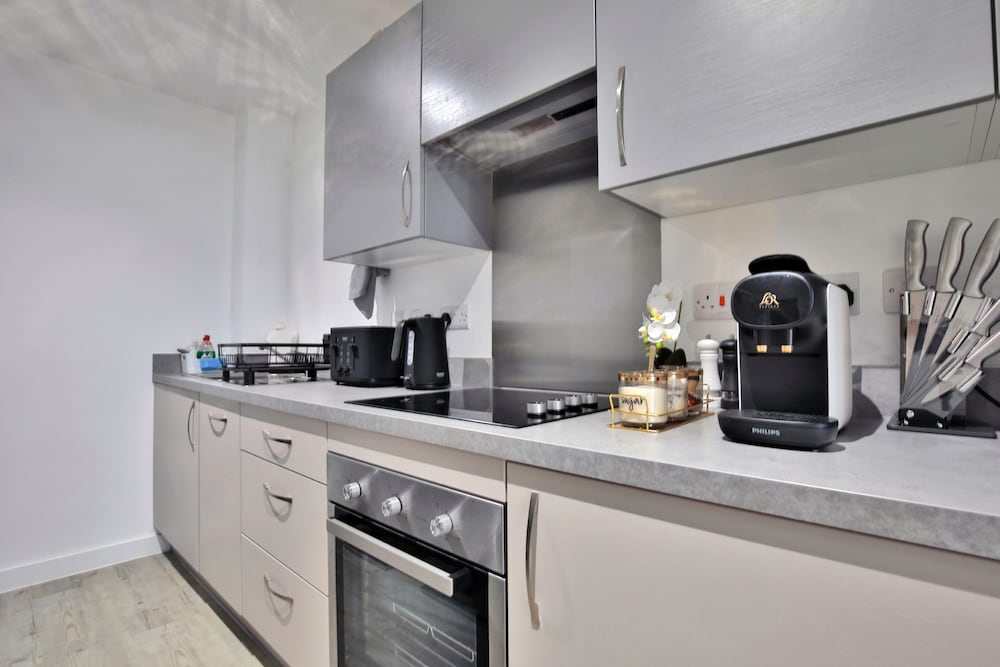Manchester - 2-bed Apartment - Sleeps 4 - Wifi