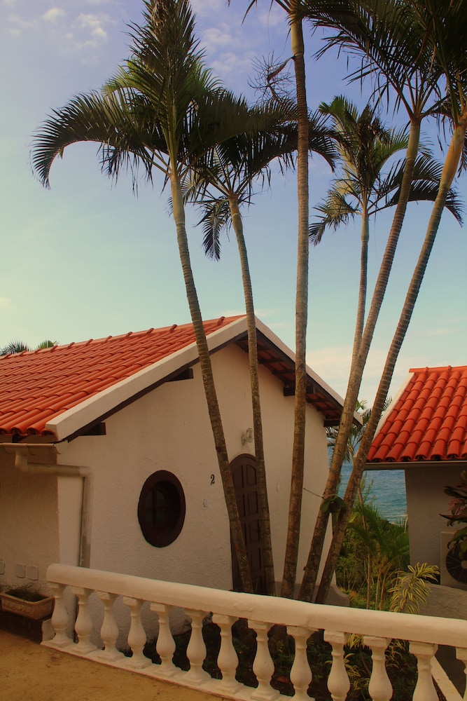Casa & Mar Colonial