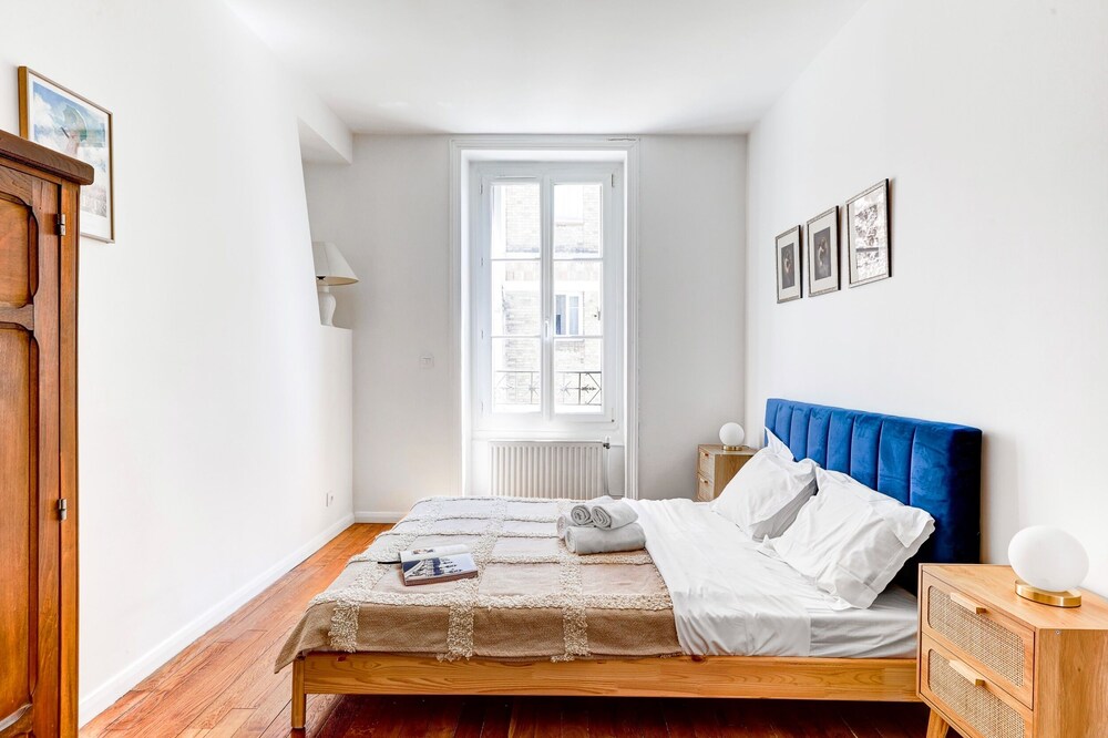 Montmartre 2BR - Moulin Rouge
