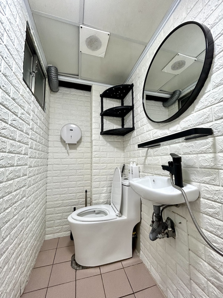 Ximen Triple Tiger Hostel